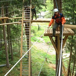 Burmabrücke Teambuilding – Outdoor Challenge