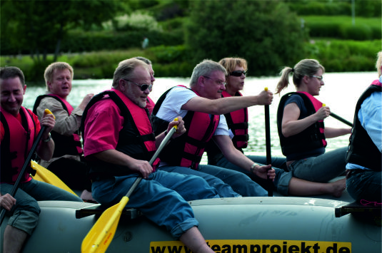 Teamincentive Floßbau Koblenz: Weinsafari | Teamincentive | Offroad
