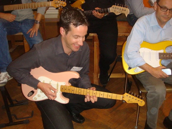 Teamevent Gitarrenbau Blues Workshop