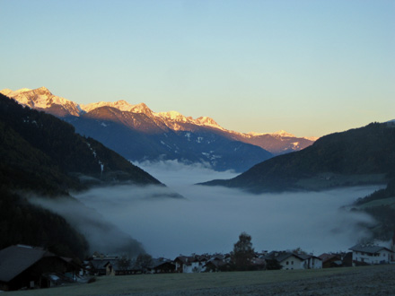 Talblick Schneeschuhwandern & Wein in Südtirol