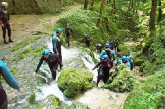 Höhlenwanderung Höhlenerkundung Schwäbische Alb (FR-MO)