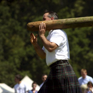 Highland Games Baumstamm werfen Highland Games – das Original