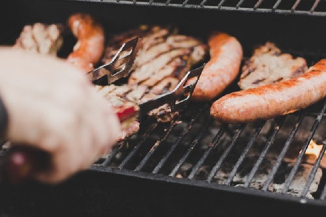 Winter-BBQ Outdoor-Weihnachtsfeier mit Aktivprogramm