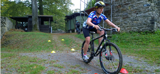 Sicher Bremsen Team-Mountainbikekurs: Spaß im Gelände!