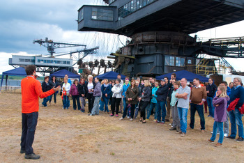 Begrüßung Bergbauhelden - Geochaching in Ferropolis