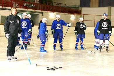 Eishockey Teamtraining Eishockey Teamtraining – Fun & Action pur!