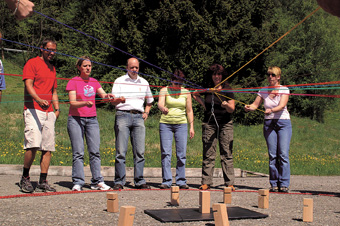 Teamtraining - Tower of Power Origineller Event–Stadel für Teambuilding