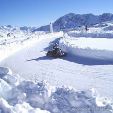 Eiskart Event am Gletscher in Österreich