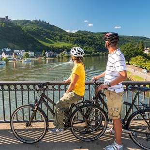 Stadt, Land, Fluss - Radfahren an der Mosel