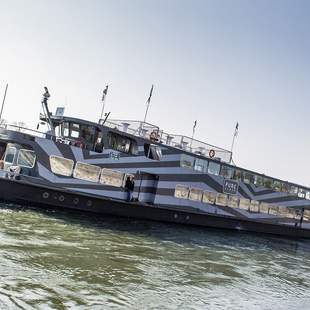 Pure Liner Mit dem Luxus-Liner unterwegs