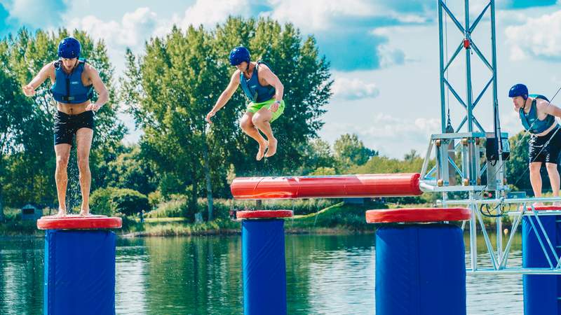 Sportlich aktiv beim echten TV Show Wipeout