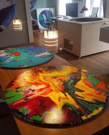 Gestalten Sie Spin Paintings mit 1.400 U/min!