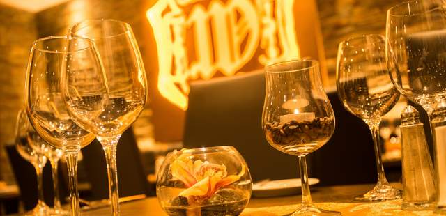 Restaurant Gänse-Essen im weihnachtlichen Düsseldorf