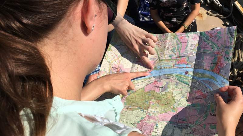 Kanadier-Schatzsuche mit GPS und Teamaufgaben