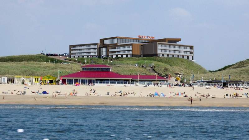 Partyreise mit Beachparty in Wijk aan Zee