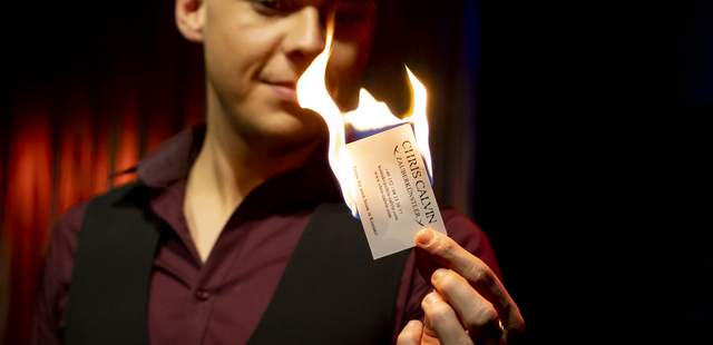 Tischzaubershow/ Walking Act mit Chris Calvin