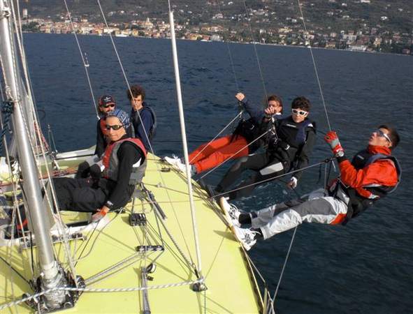 Trapez Sportliches Segeln auf Regattayachten