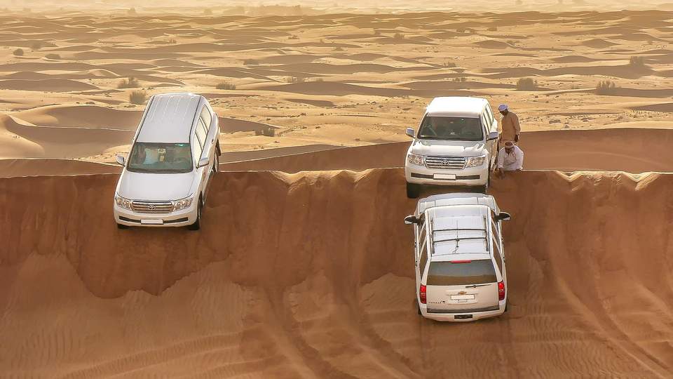 Fun und Action in der Wüste in den Vereinigten Arabischen Emiraten