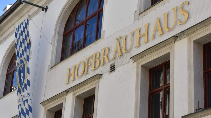 Besuch im Hofbräuhaus in München
