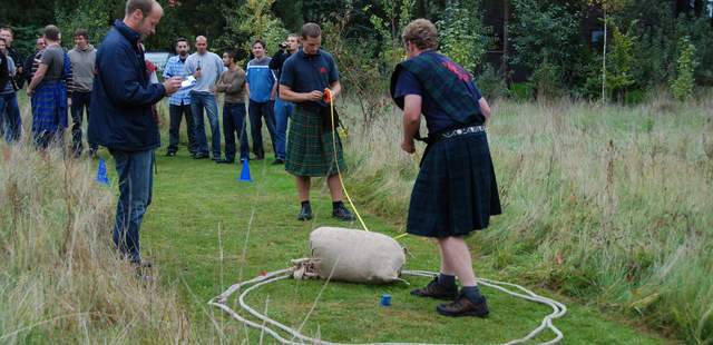 Highland-Games im Urstromtal der Oberaller Highland-Games Betriebsausflug Bootshaus Norddeutschland Celle Hannover