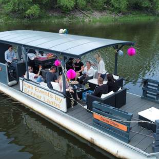 Floßtour mit dem Partyfloß auf der Elbe