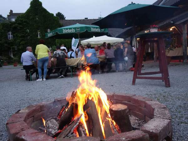 Land Teambuilding Betriebsausflug Outdoor