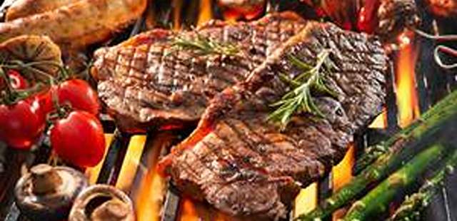 BBQ mit Spanferkel grillen !