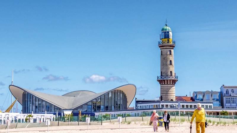 Genießerausflug mit Nachtführung in Rostock