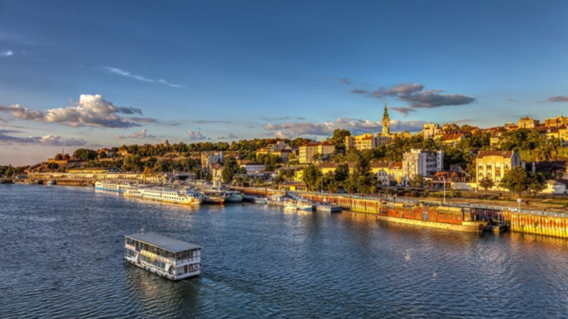 Mit Privatboot erkunden Sie Belgrad