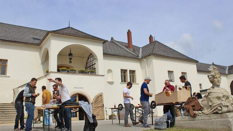 Seifenkistenrennen in den Bergen