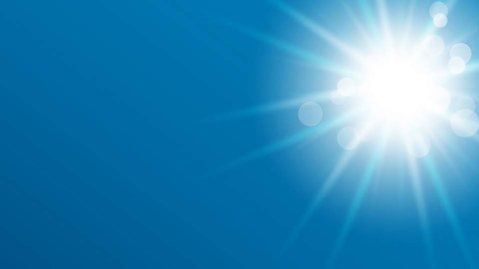 Blauer Himmel beim Sommerfest