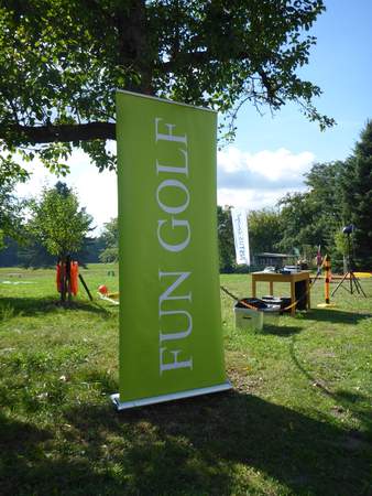 Fun Golf Rollup auf der Wiese