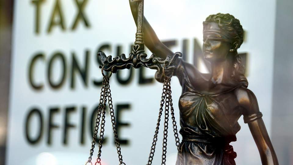 Steuern bei Reisen im Inland und Ausland