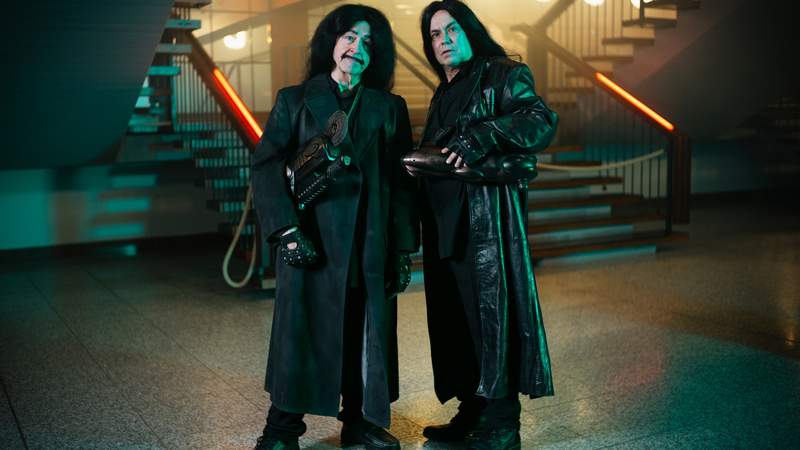 Digitale x-mas-Party mit Comedy-Duo Badesalz