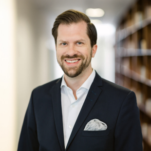 Dr. Marc Maisch
