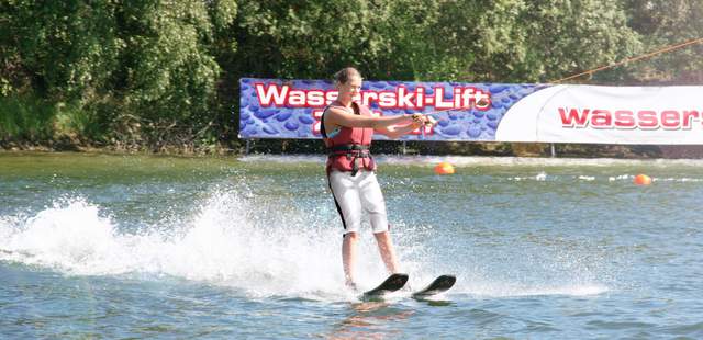 Wasserski fahren Paket "Beach Fun" am Wasserski-Lift Zachun