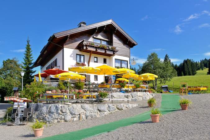 Hausansicht von außen Uriger Alp-Abend