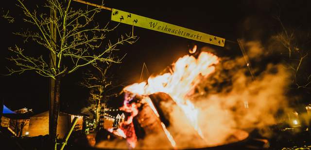 WEihnachtsmarkt Weihnachtsfeier und Winterolympiade