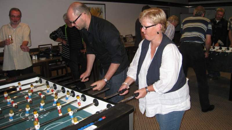 Tisch-Kicker-Turnier – Fußballhelden gesucht