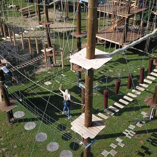 Klettern im Hochseilgarten