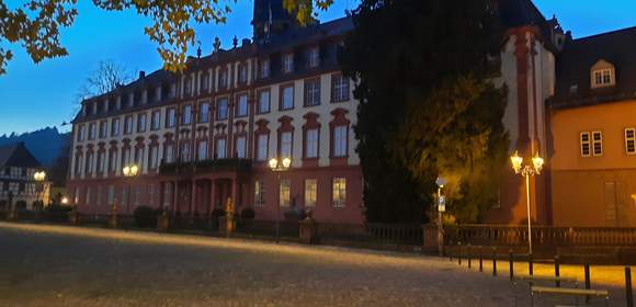 Nachts im Schloss, Wein & Schokolade