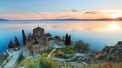 Incentive Reise Mazedonien Kirche Sonnenuntergang
