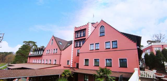 The Lakeside Burghotel zu Strausberg Tagungsaufenthalt und Escape Room Abenteuer