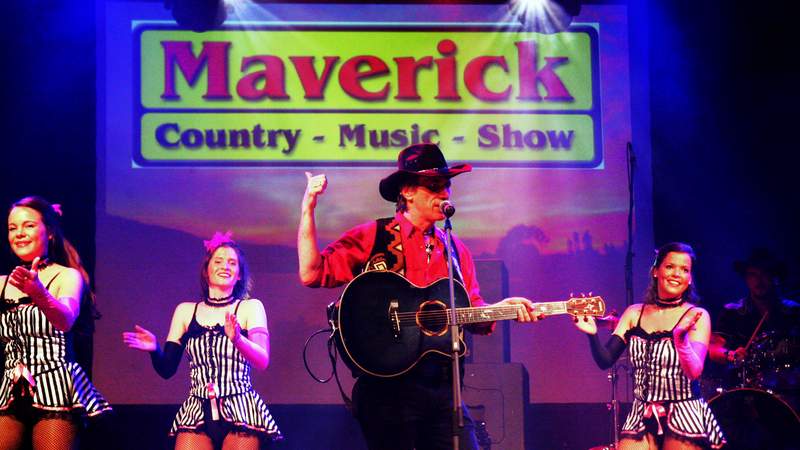 Mavericks Country Music Show