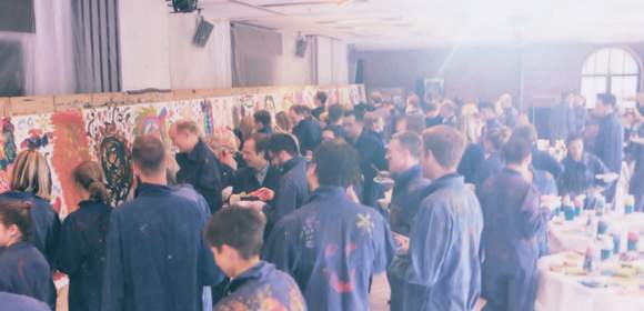 Action Painting Teambuilding Workshop mit Etelka Kovacs-Koller