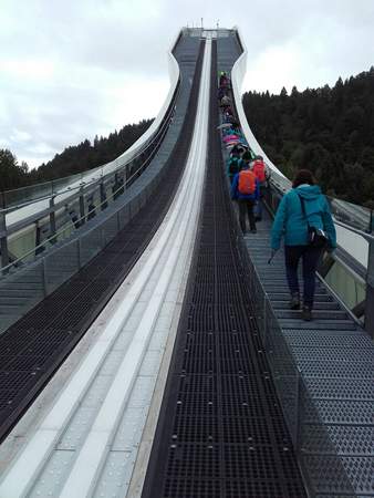 Führung auf die Olympia Skisprungschanze!