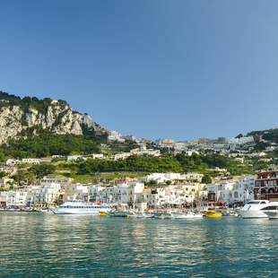 Capri erstrahlt im Sonnenschein