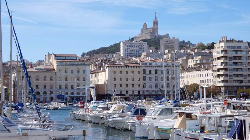Boote im Hafen Vieux-Port in Marseille