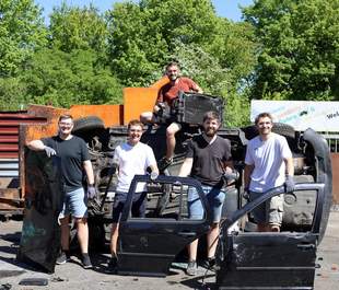 Auto zertrümmern Auto zertrümmern
