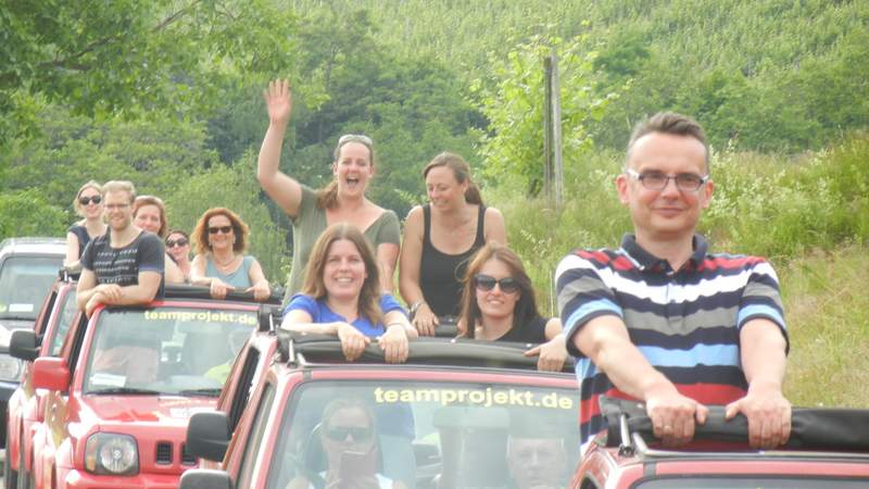 Weinsafari mit Cabriojeeps | Wein-Genussreise